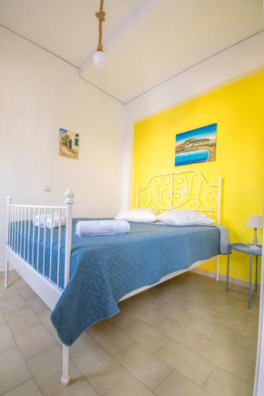 CHAMBRE JAUNE